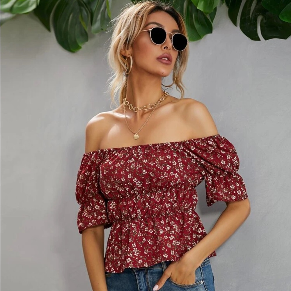 Off shoulder ditsy floral peplum top